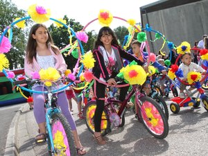 Saint-Hilarian : vélos fleuris, concerts, fontaines musicales, Espalion se prépare pour trois jours de festivités gratuites
