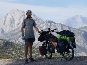 Il s'est donné le défi de traverser l'Afrique à vélo : Vivien Métairie, citoyen du monde et de l'Aveyron