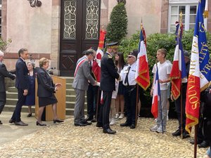 Rodez : le 84e anniversaire de l'appel du Général de Gaulle célébré dans la cour de la préfecture