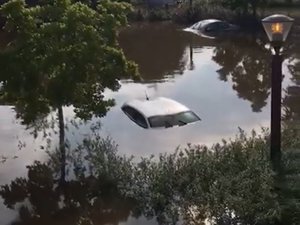 VIDEO. Orages et crues : vigilance rouge en Mayenne et en Maine-et-Loire, les images des communes qui se retrouvent sous l'eau