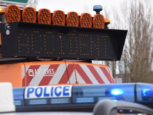 Près de Rodez : des véhicules font une sortie de route à cause de la présence de gasoil sur la route, prudence au niveau du rond-point de La Roquette