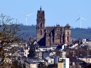 CARTE. Météo : jusqu'à 30°C pour filer vers les vacances, où va-t-il faire le plus chaud ce vendredi en Aveyron ?