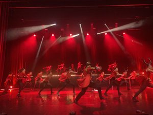 Rodez : en piste pour le show des danseurs d'Edwina Costecalde, 130 élèves sous le feu des projecteurs