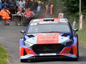 Rallye du Rouergue : Eric Camilli vire en tête au soir de la première étape