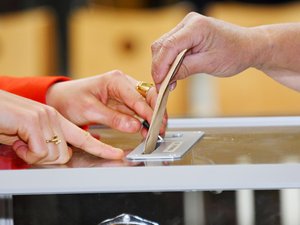 DIRECT. Elections législatives 2024 : les bureaux de vote sont ouverts, suivez avec nous cette journée électorale