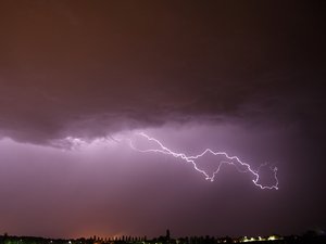 MÉTÉO. Orages : 31 départements maintenus en vigilance jaune pour la soirée de samedi, voici qui est concerné