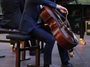 Villefranche-de-Rouergue. Aveyron : le violoncelliste Gautier Capuçon fait étape à l'abbaye de Loc-Dieu pour un concert exceptionnel