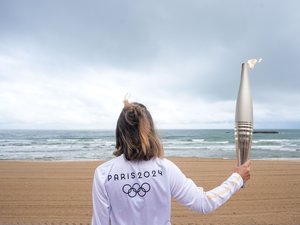 JO de Paris 2024 : mais au fait... où se trouve la flamme olympique ? Voici son parcours en cette première semaine de vacances