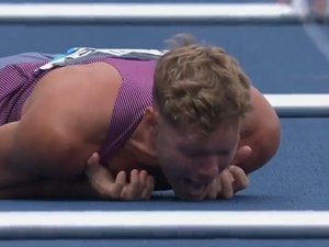 VIDÉO. JO de Paris 2024 : Kevin Mayer chute et hurle de douleur sur la piste, grosses inquiétudes pour l'athlète français lors d'une course de 110 m haies