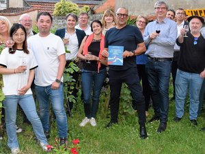 Le Goutillon a levé le verre de l'amitié chez la famille Roucous, à Vitry-sur-Seine