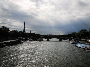 JO de Paris 2024 : une nouvelle date annoncée pour la fameuse baignade d'Anne Hidalgo dans la Seine