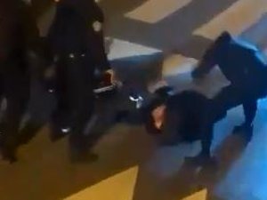 VIDEO. Des policiers filmés en train de frapper un homme menotté : l'IGPN saisie après cette violente interpellation à Bagnolet