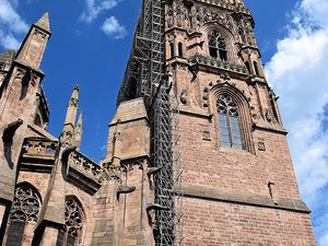 Pour 700 000 ¬, le clocher de la cathédrale Notre-Dame de Rodez se refait une beauté