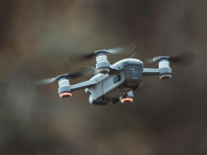 Occitanie : il fait voler un drone au-dessus du Tour de France et se fait arrêter pour trafic de drogue