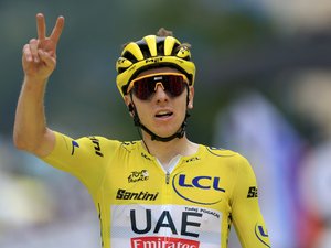 Tour de France 2024 : quatrième victoire pour Tadej Pogacar, découvrez le classement de cette 19e étape