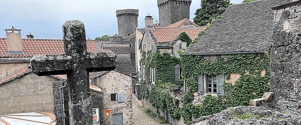 Votre été en Aveyron : cap sur la cité de La Couvertoirade, dans les traces des templiers