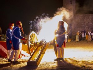 Des pierres, des hommes, et un spectacle son et lumière dans ce village médiéval de l'Aveyron