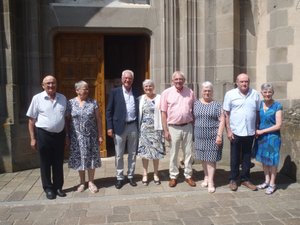 Incroyable : en Aveyron, ces quatre frères et soeurs se marient presque en même temps et 50 ans plus tard, ils fêtent ensemble leurs noces d'or !