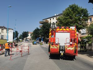 Forte détonation et fuite de gaz : pompiers et agents GRDF déployés à Onet-le-Château ce lundi matin