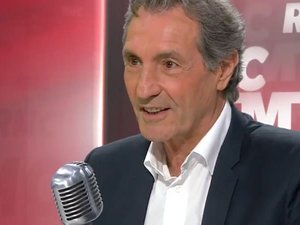 De la politique au cochonnet, Jean-Jacques Bourdin, invité de marque de l'International de pétanque d'Espalion