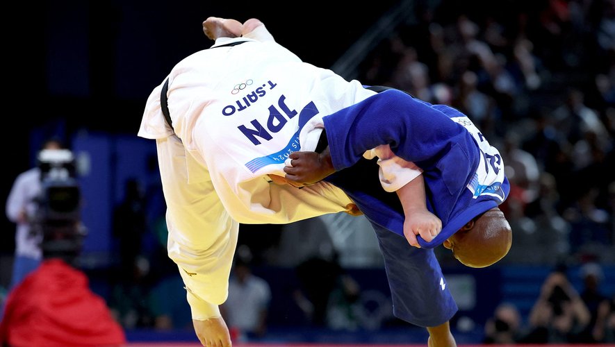 JO de Paris 2024 : au bout d’une finale légendaire, Teddy Riner offre l’or à l’équipe de France de judo par équipe mixte