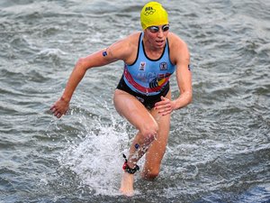 JO de Paris 2024 : à l'hôpital après avoir nagé dans la Seine, une triathlète belge déclare forfait avant les épreuves de lundi