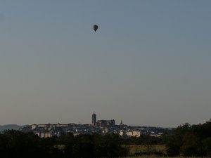 240 ans plus tard : le bel hommage au vol en montgolfière de Charles Carnus du 6 août 1784 à Rodez