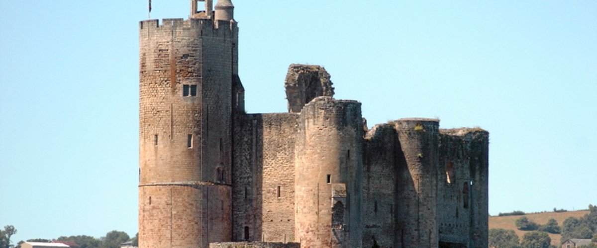 Votre été en Aveyron : à l’assaut de la forteresse royale de Najac et ses huit siècles d'histoire