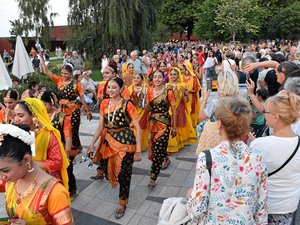 VIDEO. À Rodez, le festival folklorique du Rouergue anime les rues du Piton