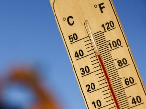 CARTE. 31°C à Paris, 35 à Rodez, 40 à Marseille, 41 à Calvi, 43 à Toulon : c'est quoi ces températures 