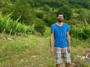 Votre été en Aveyron : Clément Azémar, le vin d'Estaing est sa nature