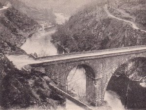 Aveyron : en amont du fleuve Lot, l'histoire des ponts de Grand-Vabre