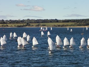 Voile : les Nationaux espoir et été jettent l'ancre dans le lac de Pareloup