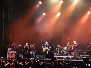 Jean-Baptiste Guégan, la voix de Johnny Hallyday, a séduit 1 500 fans lors de son passage en Aveyron