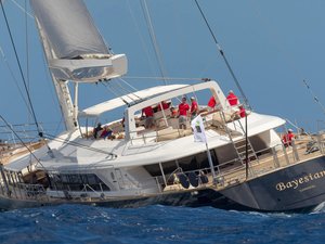 Naufrage d'un voilier en Italie : les images du tourbillon inouï qui a frappé le bateau du 