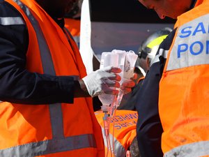 Un pompier volontaire de 59 ans perd la vie en sauvant une femme qui avait chuté sur la voie de chemin de fer