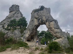 La Roque-Sainte-Marguerite. Votre été en Aveyron : en balade sur les chemins du chaos de Montpellier-le-Vieux