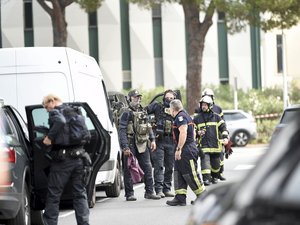 Incendie devant la synagogue de la Grande-Motte : le suspect arborait un drapeau palestinien, ce qui a été vu par les caméras de surveillance