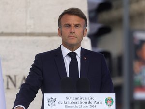 Toujours en quête d'un Premier ministre après avoir écarté Lucie Castets, le président Emmanuel Macron débute son nouveau cycle de consultations