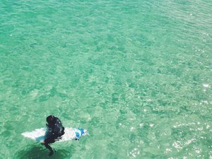 Le corps d'un jeune surfeur retrouvé sans vie au bord d'une plage