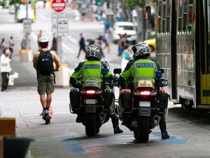 Deux jours après le décès d'un gendarme, un policier municipal se retrouve dans le coma suite à un accident