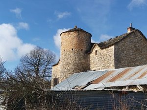 Connaissez-vous le hameau du Bez, ce domaine aveyronnais du XIIIe siècle retenu par la Mission Patrimoine de Stéphane Bern ?