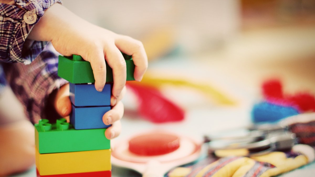 Chariot De Ménage Pour Enfant – Set Complet Avec Balai, Franges, Seau Et Accessoires – En ABS – Idéal Pour Imiter Les Grands