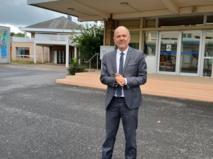 Rentrée scolaire à Rodez : le lycée Foch toujours tourné vers l'excellence, arrivée des premiers des étudiants en prépa-pharmacie