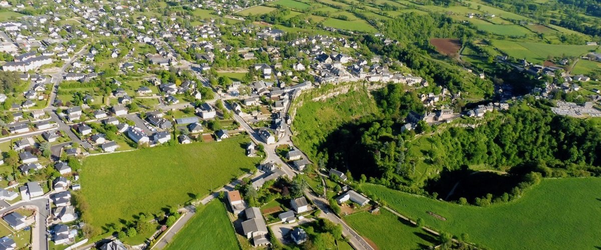 Où acheter à la campagne : la cité de Bozouls classée n° 1 sur 1 300 communes du grand Sud-Ouest