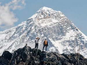 Inoxtag a-t-il réussi à gravir l'Everest en un an alors qu'il ne connaît rien à l'alpinisme ? Réponse ce vendredi soir au cinéma