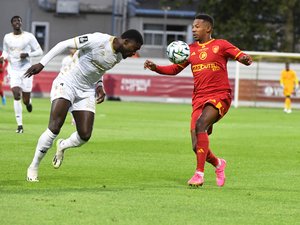 Football : le président Murat exclu, Rodez mené par Guingamp, suivez le match en direct