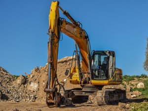 Son GPS l'envoie sur un chantier alors qu'il rentre des champignons, il se fait 