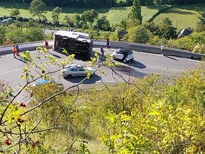 Trois blessés dans un accident impliquant un camping-car et une voiture en Aveyron