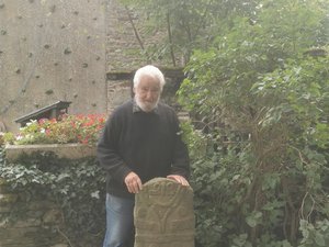 Aveyron : 4 000 ans après les dernières statues-menhirs, Maurice Boyer s'est remis à la production